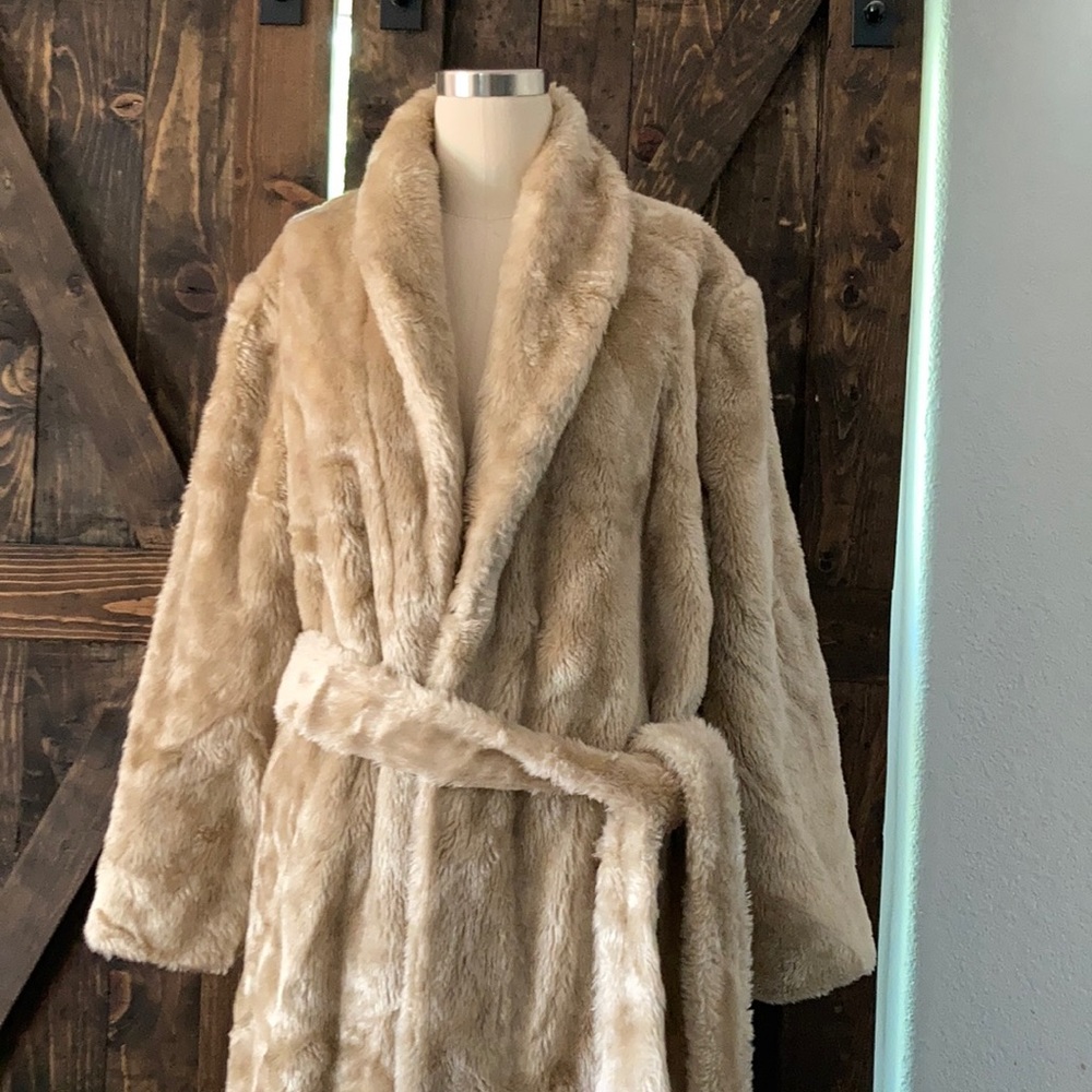 🌟SALE Vintage Sears At Home Wear faux fur robe